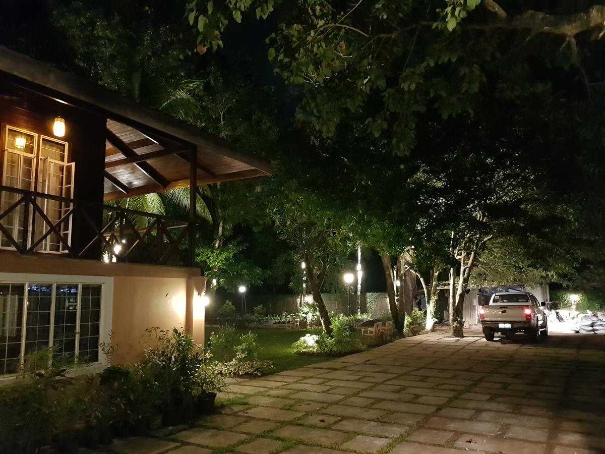 Stay Amare Villa Maria 1 Баколод Екстер'єр фото